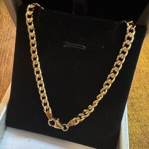 18k SAUDI Gold  UNISEX BRACELET 8 Inches  2.6 Grams